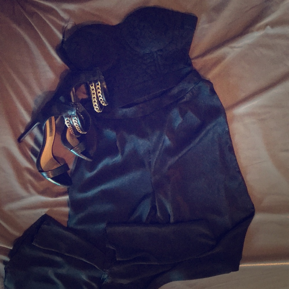 Complete outfit